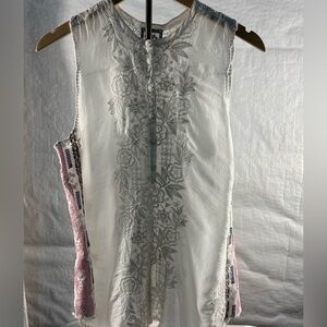Johnny Was Beautiful White Floral Embroidered Top